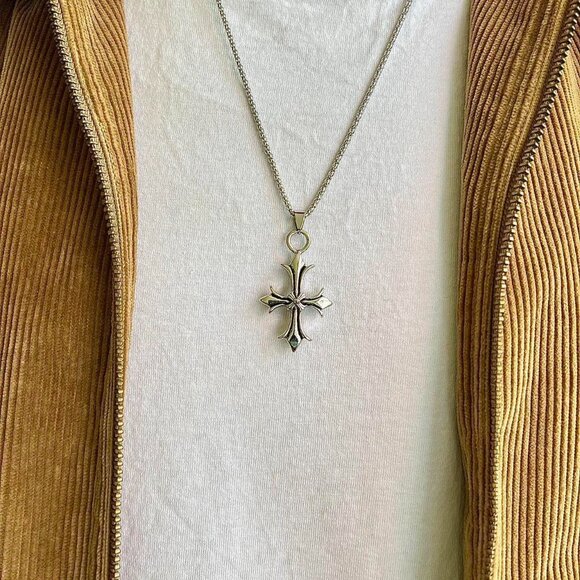 y2k style heavy metal punk silver gothic emo cross pendant chain necklace - Picture 3 of 7